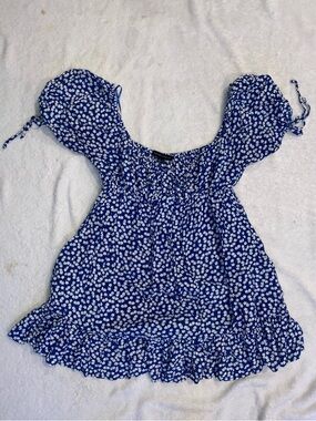 blue floral dress (built-in shorts) (m)